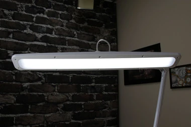 Professional LED Bench Lamp With Dimmer Switch - Image 3